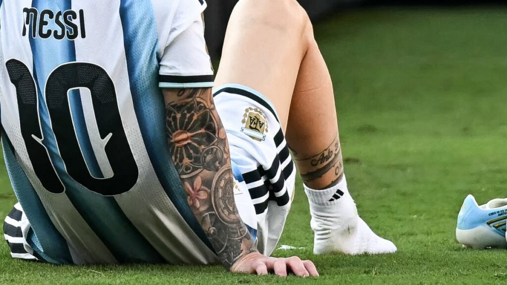 Entre los tatuajes de Lionel Messi figura "Anto", el nombre de su esposa.