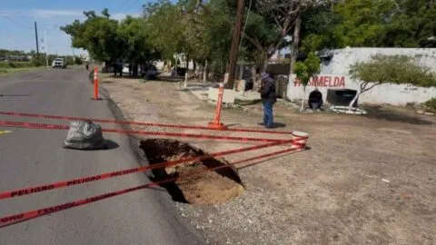 Huracán Genevieve deja socavón, caída de árboles y colonias sin agua en Culiacán