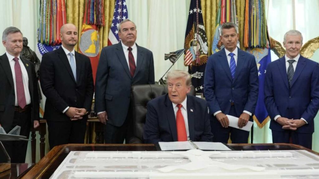 Trump advirtió que golpeará a Irán