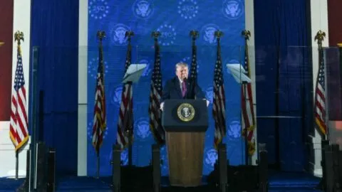 Trump celebra 250 años de independencia estadounidense con discurso a la nación