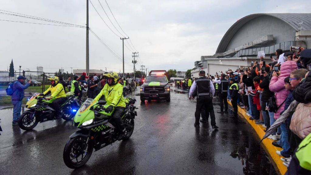 video-exhibe-a-policias-presuntamente-robando-a-otros-agentes-en-cdmx-ssc-se-pronuncia