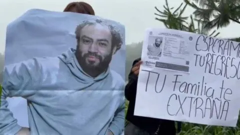 Bloquean carretera Toluca-Naucalpan: exigen aparición de joven Luilli Francisco