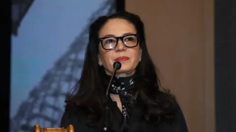 Yolanda Andrade confiesa que sufre mucho dolor, aparece en video desde la cama:  "Aquí estoy, lo que quedó de mí"