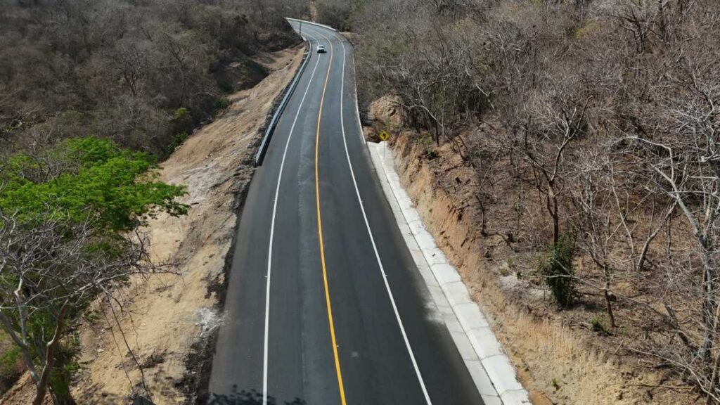 Carretera Salina Cruz-Zihuatanejo
