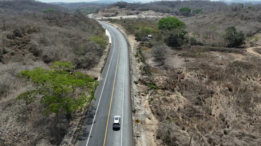 Carretera Salina Cruz-Zihuatanejo
