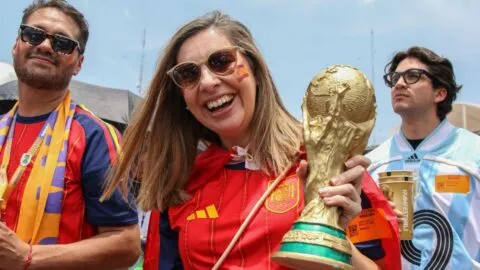 Fan Fest de CDMX se llenó por la final del Mundial 2026: aficionados celebraron el triunfo de España en el Zócalo