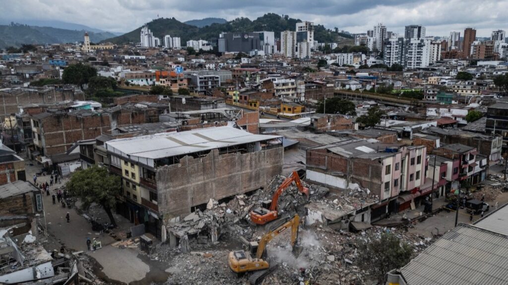 A la par de las labores de rescate tras sismo, Colombia pide a Trump pausar aranceles