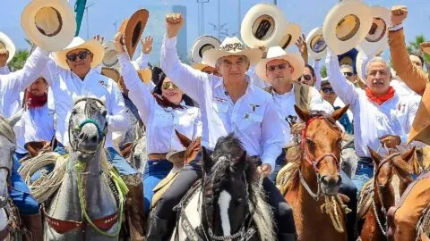 Américo Villarreal encabeza Cabalgata de la Unidad en Tamaulipas