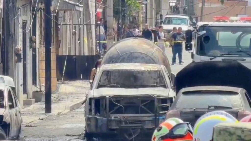 asi-luce-la-zona-del-incendio-por-fuga-de-gas-de-la-pipa-en-cuernavaca-hay-21-heridos
