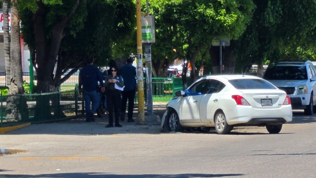Ataque armado frente a Palacio de Gobierno deja dos muertos en Culiacán