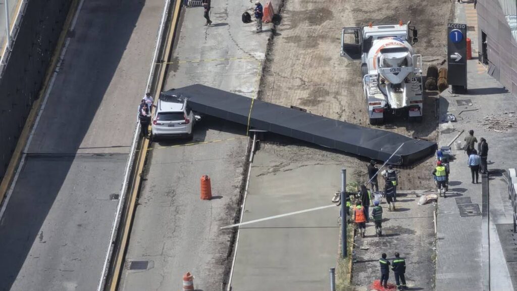 Espectacular cae sobre camioneta.