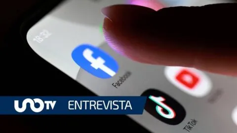 ¿Prohibir celulares o aprender a usarlos? Experta plantea otra solución para las escuelas