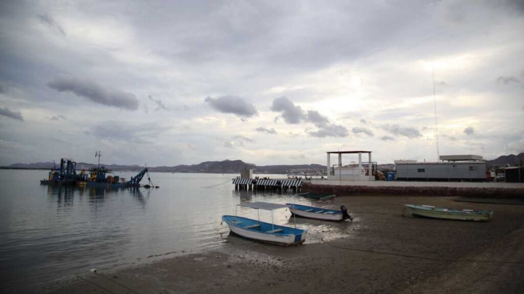 Cierran puertos en Baja California Sur