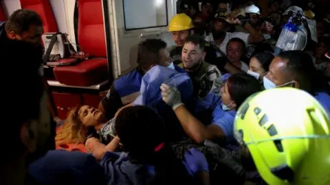 Colombia celebra rescate de una mujer de 32 años tras 7 horas de búsqueda