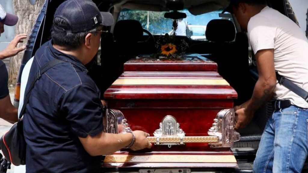 Existe el Pago de Marcha tras muerte de familiar