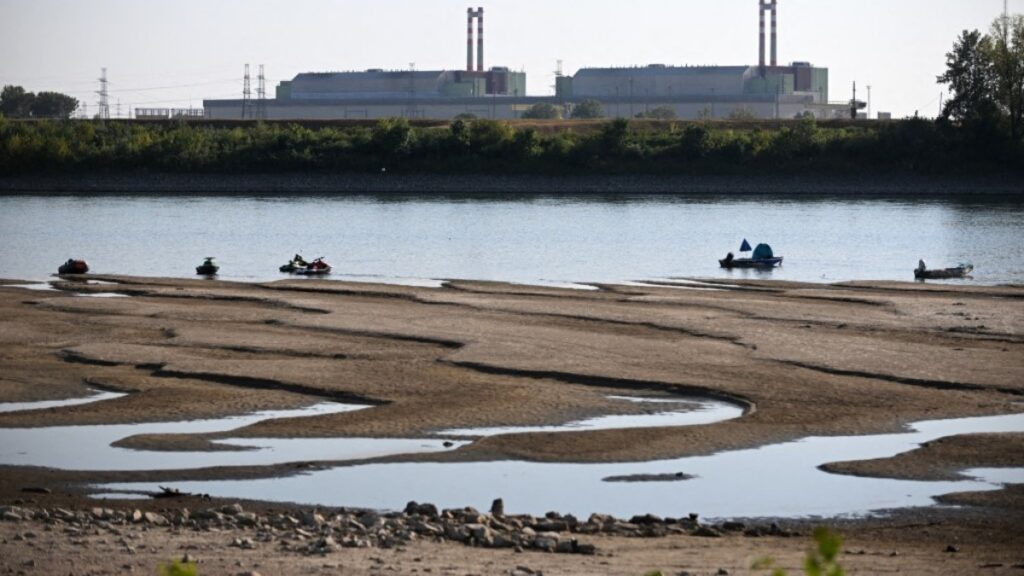 Danubio seco obliga a Hungría a apagar su única central nuclear tras 44 años