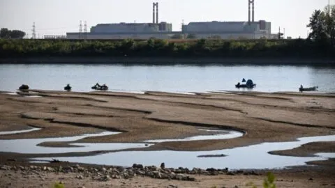 Danubio seco obliga a Hungría a apagar su única central nuclear tras 44 años