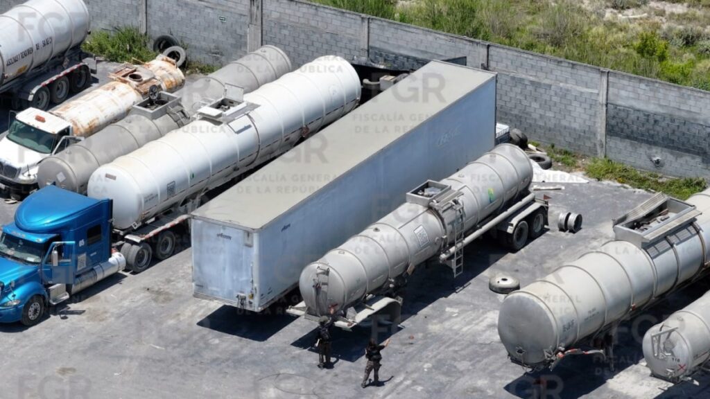 Decomisa FGR más de 300 mil litros de petrolífero durante cateo en Escobedo