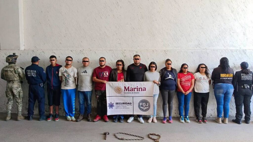 Autoridades señalaron que los detenidos habrían recibido un pago para ocupar una propiedad.