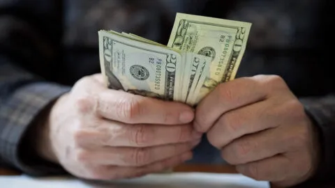 Deuda de Estados Unidos supera los 40 billones de dólares