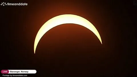 ¿A qué hora ver el eclipse solar del 12 de agosto en México?