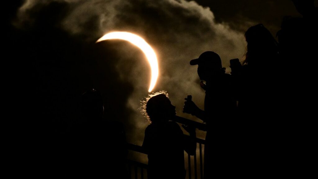 Eclipse solar