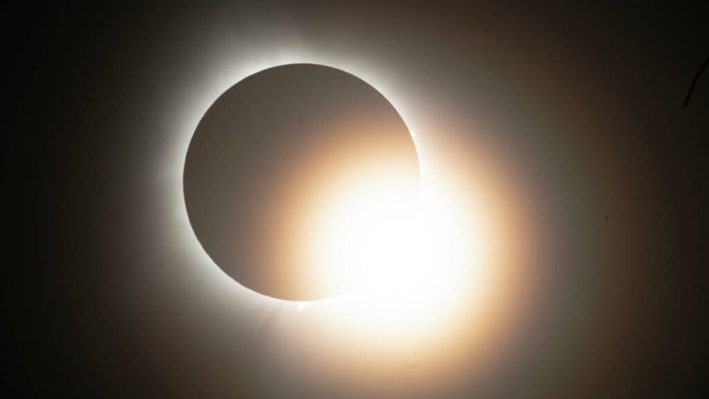 Eclipse Solar Total