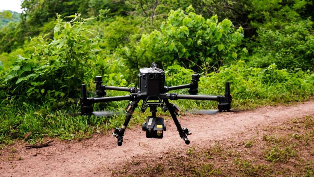 Tecnología militar es aplicada para derribar drones