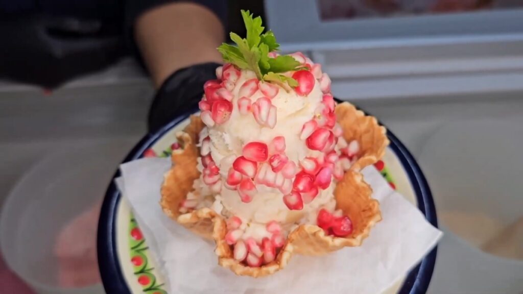 En Atlixco, Puebla, reinventan el chile en nogada y lo convierten en postre