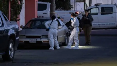 Víctimas “encajueladas” habrían sido elegidas al azar en la calle: Fiscalía de Baja California