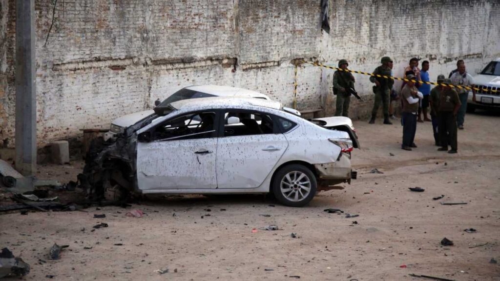 Entrenan a elementos mexicanos en escenas con coches bomba
