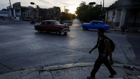 Embajada de EE. UU. emite alerta de seguridad en Cuba tras apagón nacional