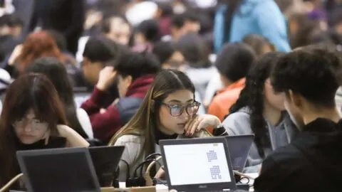 Examen de control de la UNAM deja dudas entre aspirantes sobre criterios de convocatoria
