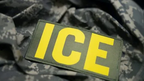 Exjueza cubana detenida por ICE en Florida