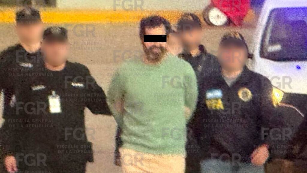 Difunden imágenes de Fernando Farías durante su traslado de Argentina a México; enfrenta una investigación por huachicol fiscal.