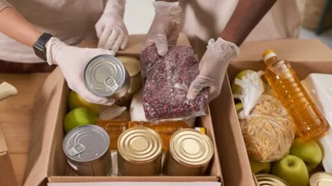 Goya Foods dona alimentos a personas necesitadas en NYC durante la Dominican Week