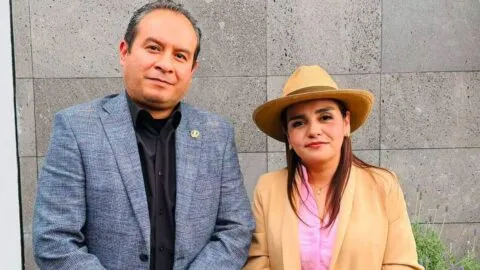 Homicidio de Carlos Manzo: ¿qué secretos guardan sus celulares? La FGE ya los solicitó en Michoacán