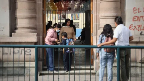 Recomendaciones para el regreso a clases: vacunas, sueño, alimentación y todo lo que debes revisar