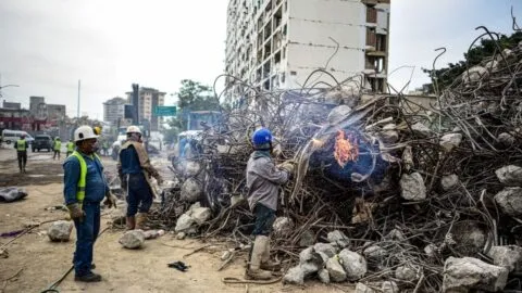 Continúan las labores de rescate y búsqueda de cuerpos en La Guaira, Venezuela