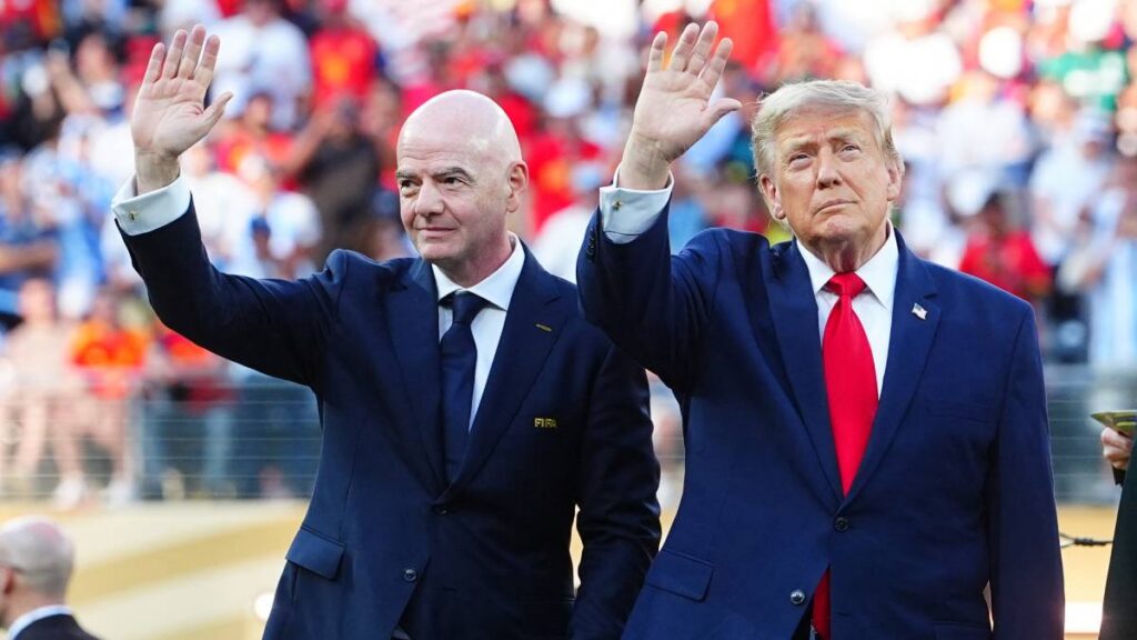 Trump considera que Infantino debe seguir en la FIFA