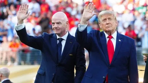 Trump defiende que Infantino siga al frente de la FIFA; UEFA, Concacaf y AFC cuestionan liderazgo