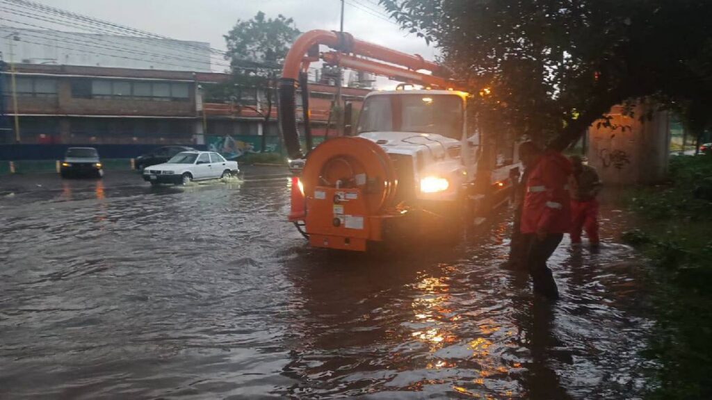 inundaciones-en-tlalnepantla-continuan-labores-tras-fuertes-lluvias