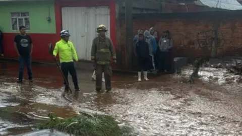 Imágenes: fuerte tormenta provoca inundaciones en Pátzcuaro, Michoacán