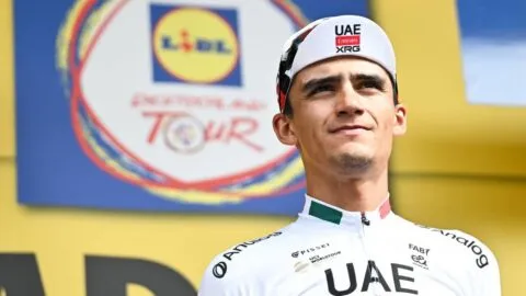 ¡Con el pie derecho! Isaac del Toro vuela y gana el prólogo del Tour de Alemania 2026