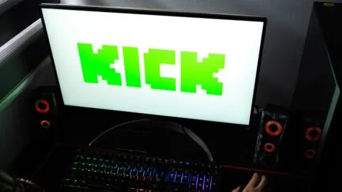 ¿Qué es Kick, la plataforma donde transmitía en vivo César Gastélum y cómo funciona?