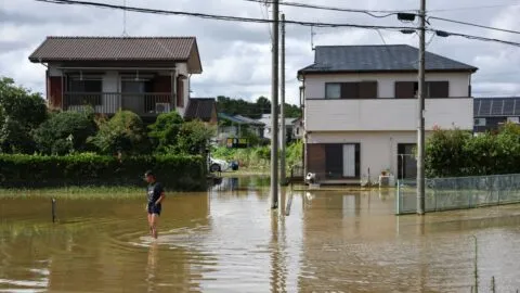Lluvias torrenciales e inundaciones récord en Japón dejan al menos 9 muertos