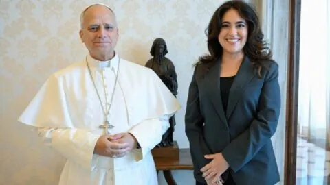 León XIV recibe a la mexicana María Montserrat Alvarado, mientras el secretario de Estado del Vaticano llega a México