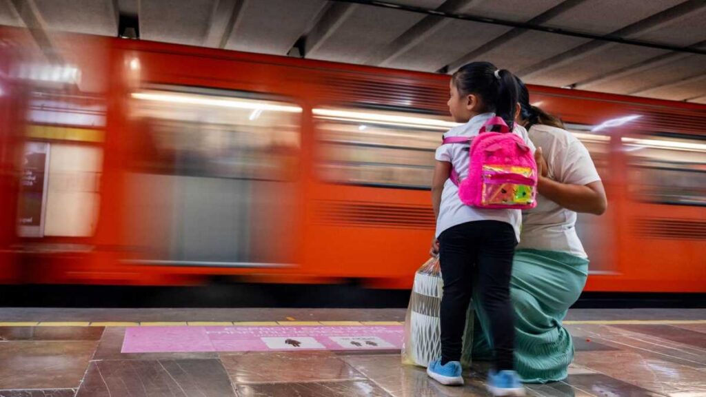 Metro se prepara para el regreso a clases