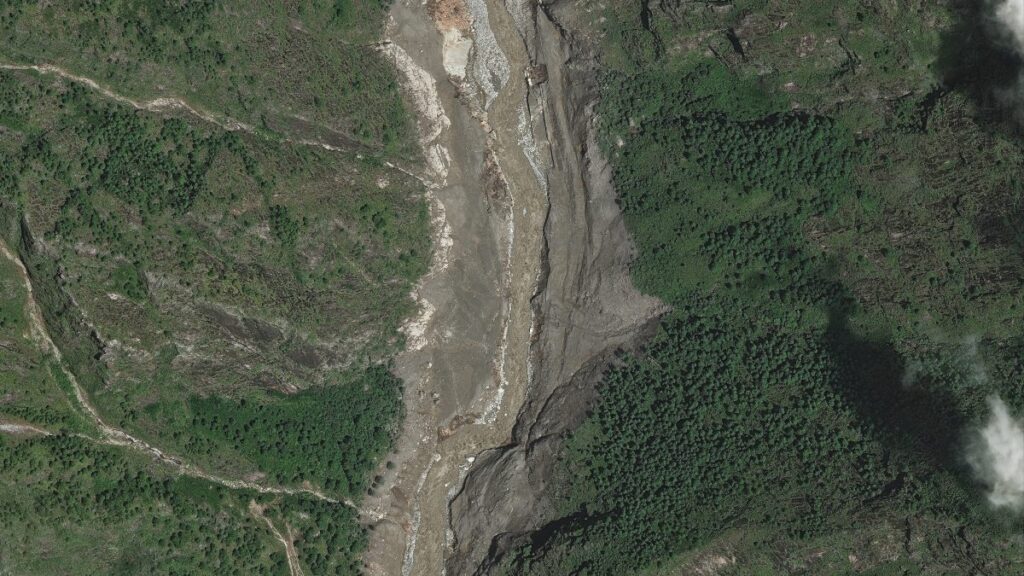 Nepal satelital destrucción