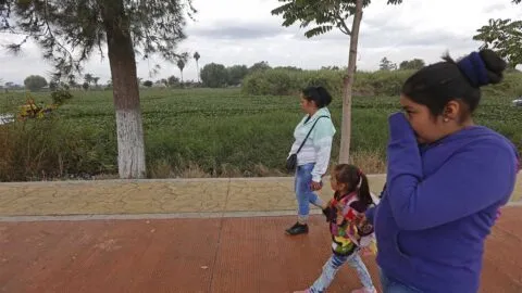 Olor a gas y azufre activa operativo nocturno en varios municipios de Nuevo León